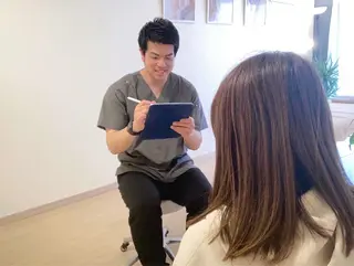 学生向けケア| 肩こり・姿勢・小顔✨のエステ・リラクイメージ