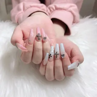 ネイル FLY NAIL&Eyelash Salon 梅田店所属・YUKI FUKUMARUのマツエク・マツパデザイン