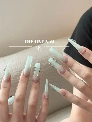 ネイル Theone栄店 赤松のネイルデザイン