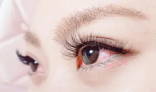 マツエク・マツパ Eyelash  Razuliy所属・Razuliy （ラズリー）のマツエク・マツパデザイン