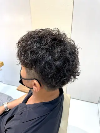 ミディアム パーマ メンズ 本厚木|縮毛矯正/ 酸性スト専門サロンのヘアスタイル