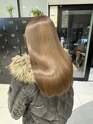 カラー 伊藤 柚奈のヘアスタイル