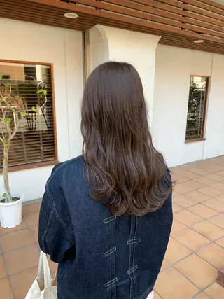 ロング カラー ヘアアレンジ putri 川邉 優花のヘアスタイル