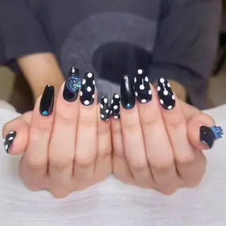 ネイル NINI Monster🌟のネイルデザイン