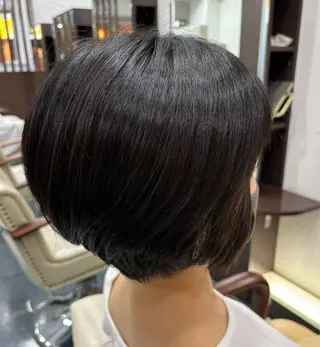 ショート ガレリアサーラ所属・た かのヘアスタイル