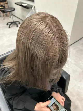 セミロング カラー ナカジマ ナナのヘアスタイル
