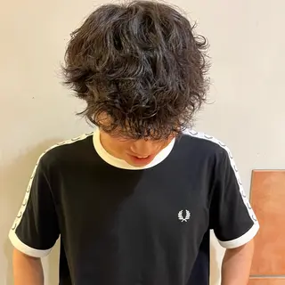 パーマ メンズ 古賀 紅音のヘアスタイル