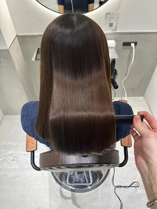 ミディアム カラー eN° by youres hair 銀座店【エン バイ ユアーズヘア】所属・💖褒められサラ艶髪 💖本木ヨシヒサ💖のヘアスタイル