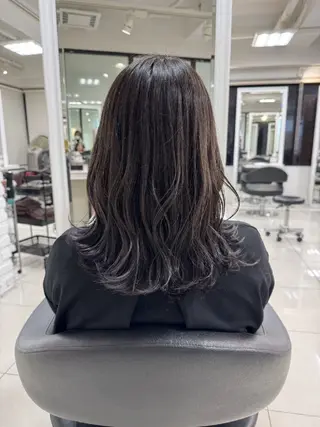 セミロング 【縮毛矯正/レディー スカット】美涼🎀のヘアスタイル