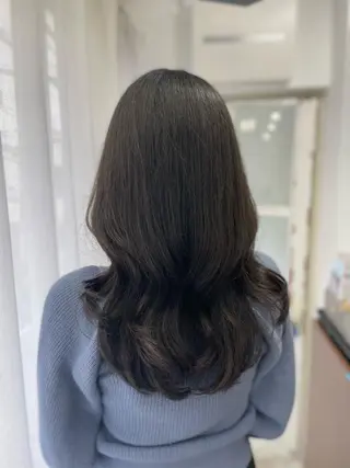 セミロング カラー 韓国ヘア🤍髪質改善 🇰🇷AKANEのヘアスタイル