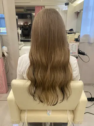 ロング illfrere MOMOKAのヘアスタイル