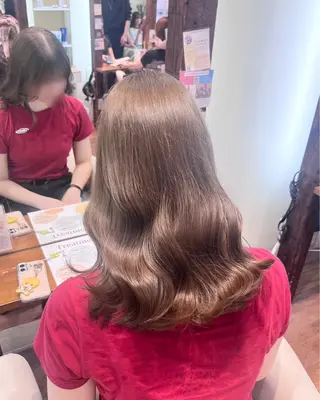 ミディアム 角田 満帆のヘアスタイル