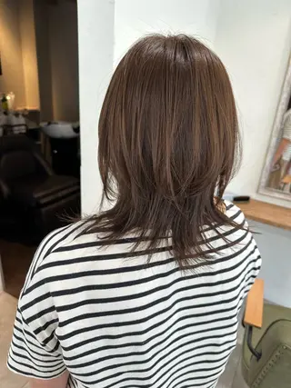 ミディアム desirbeaux 板垣鈴香のヘアスタイル