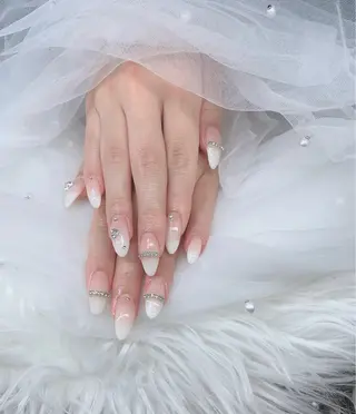 ネイル T. Leeのネイルデザイン