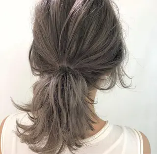 ミディアム カラー GO TODAY SHAiRE SALON原宿店所属・GO TODAY シェアサロンのヘアスタイル