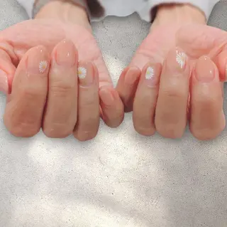 ネイル nail  -es-のネイルデザイン