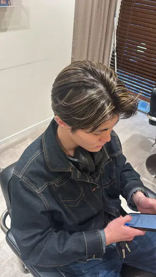 カラー メンズ 山根 彩未のヘアスタイル