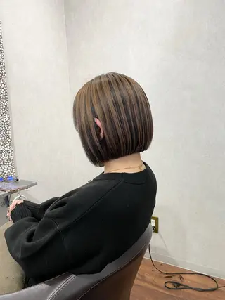 ミディアム _White所属・ＳＨＩ ＺＵのヘアスタイル