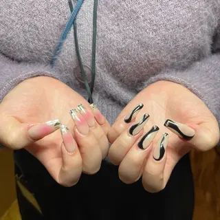 セミロング watabe .のネイルデザイン