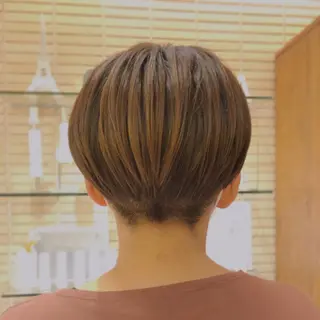 ショート 小野寺 モエカのヘアスタイル
