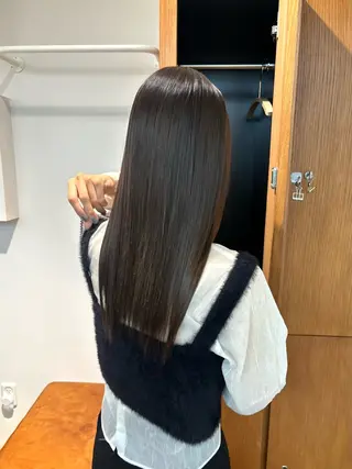 カラー aiko【艶カラー ・ミニモ年内で終了】のヘアスタイル