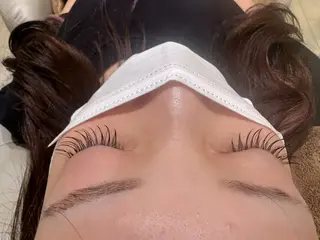 マツエク・マツパ nest. 喜永のヘアスタイル