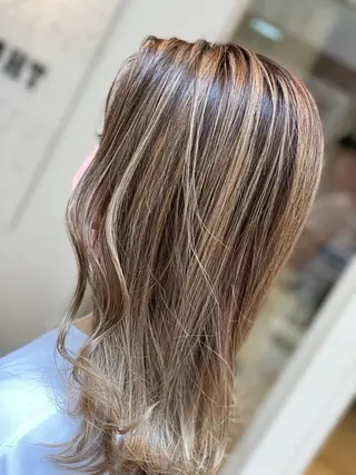 ミディアム カラー ヘアアレンジ 髪質改善×ハイトーン 中田啄也のヘアスタイル