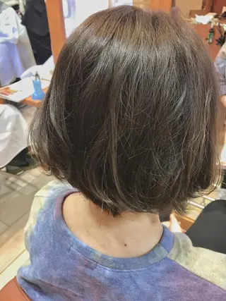 ミディアム カラー LOST CITY 横浜所属・🪐脱白髪染め 🪐松尾菜々美のヘアスタイル