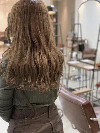 ロング カラー パーマ ヘアアレンジ メンズ キッズ ネイル マツエク・マツパ 中津No.1髪質改善 店長✨透ける暗髪のヘアスタイル