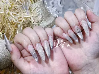 ネイル ✨Nailsalon Vi+✨のネイルデザイン
