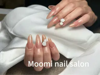ロング Moomi nail salonのネイルデザイン
