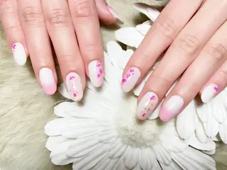 ネイル Yakko pas á pasのネイルデザイン