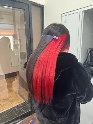 ロング apollo 横浜所属・横浜🦋ハイトーン 🫐耳つぼジュエリーのヘアスタイル