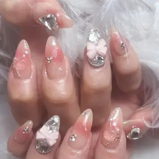 ネイル Mio ⛱のネイルデザイン