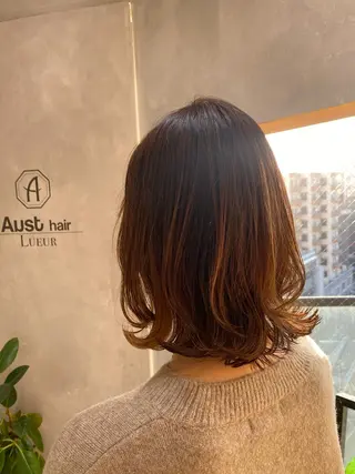 ミディアム オーストヘアージジ所属・TAI透明カラー 柔らかい縮毛矯正のヘアスタイル