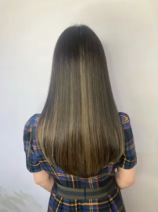 ロング カラー 縮毛矯正🌈 三浦暢輝のヘアスタイル