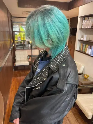 ショート カラー 髪質改善ｶﾗｰ ｹｱﾌﾞﾘｰﾁ/ﾀﾑのヘアスタイル