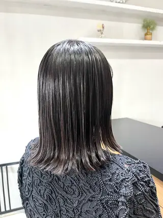 セミロング -LOLAM-所属・井上 真佑のヘアスタイル