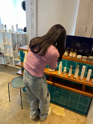 セミロング カラー MIOベージュカラー 柔らかいカラーのヘアスタイル