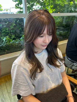 ロング 鳴海 美海のヘアスタイル