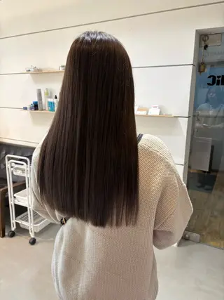 セミロング chic 有山 美瑠のヘアスタイル