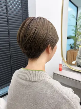 ショート 伊藤 優里のヘアスタイル