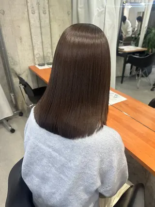 セミロング 髪質改善／縮毛矯正 関根青葉のヘアスタイル