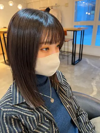 ミディアム カラー 三品 早妃のヘアスタイル