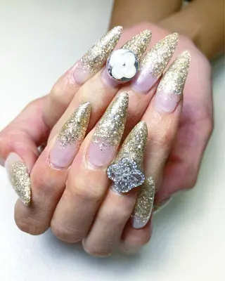 ネイル nailALBA 安蒜良彰のネイルデザイン