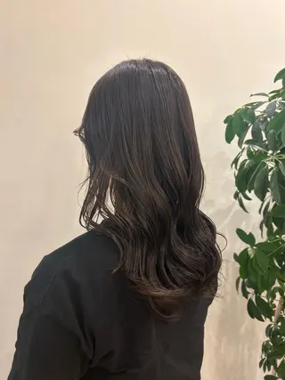 カラー ワンワールドパルク hanaのヘアスタイル