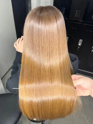 ロング ハイトーン/レイヤー カット岩田健斗/新宿のヘアスタイル