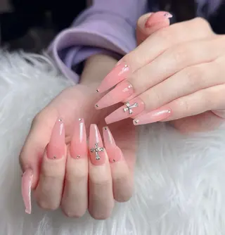 ネイル Lenie Nail Okuboのネイルデザイン