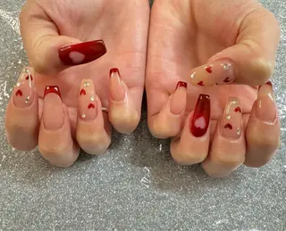 ネイル VIERU 🌈🎀💖のネイルデザイン