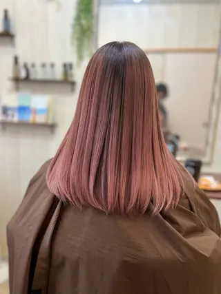 セミロング カラー MERCI所属・マツモト コウダイのヘアスタイル
